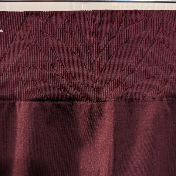 Aerie Chill. Play. Move. Burgundy, size small - Picture 2 of 4